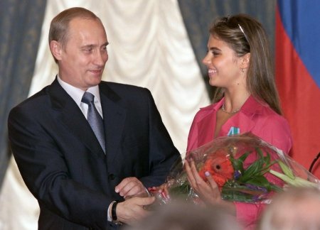 Путин поселил вторую жену в «сочинском дворце»