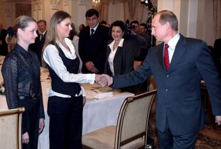 Кабаева родила очередного ребенка для Путина